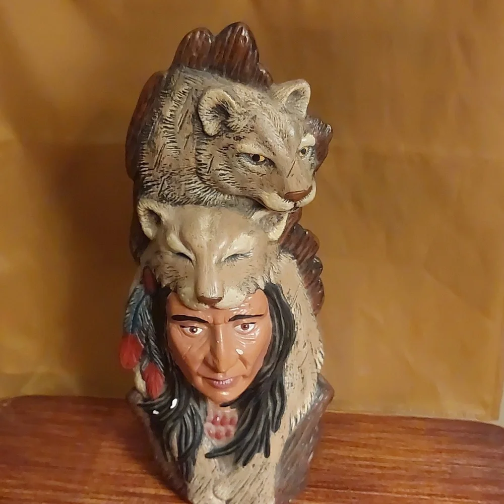 Set of 2 Vintage Indian Head Ceramic Busts - Picture 4 of 9